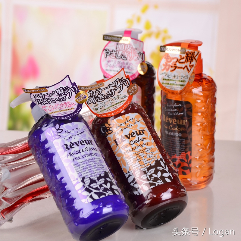 最近种草的一款香氛洗发水,种草四款洗发水