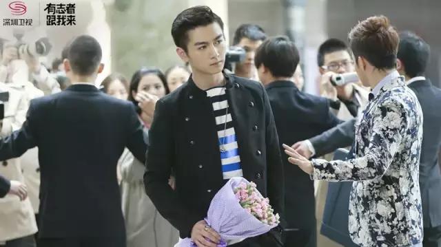 陈晓和袁姗姗云巅之上发布会,陈晓和袁姗姗云巅之上多少岁