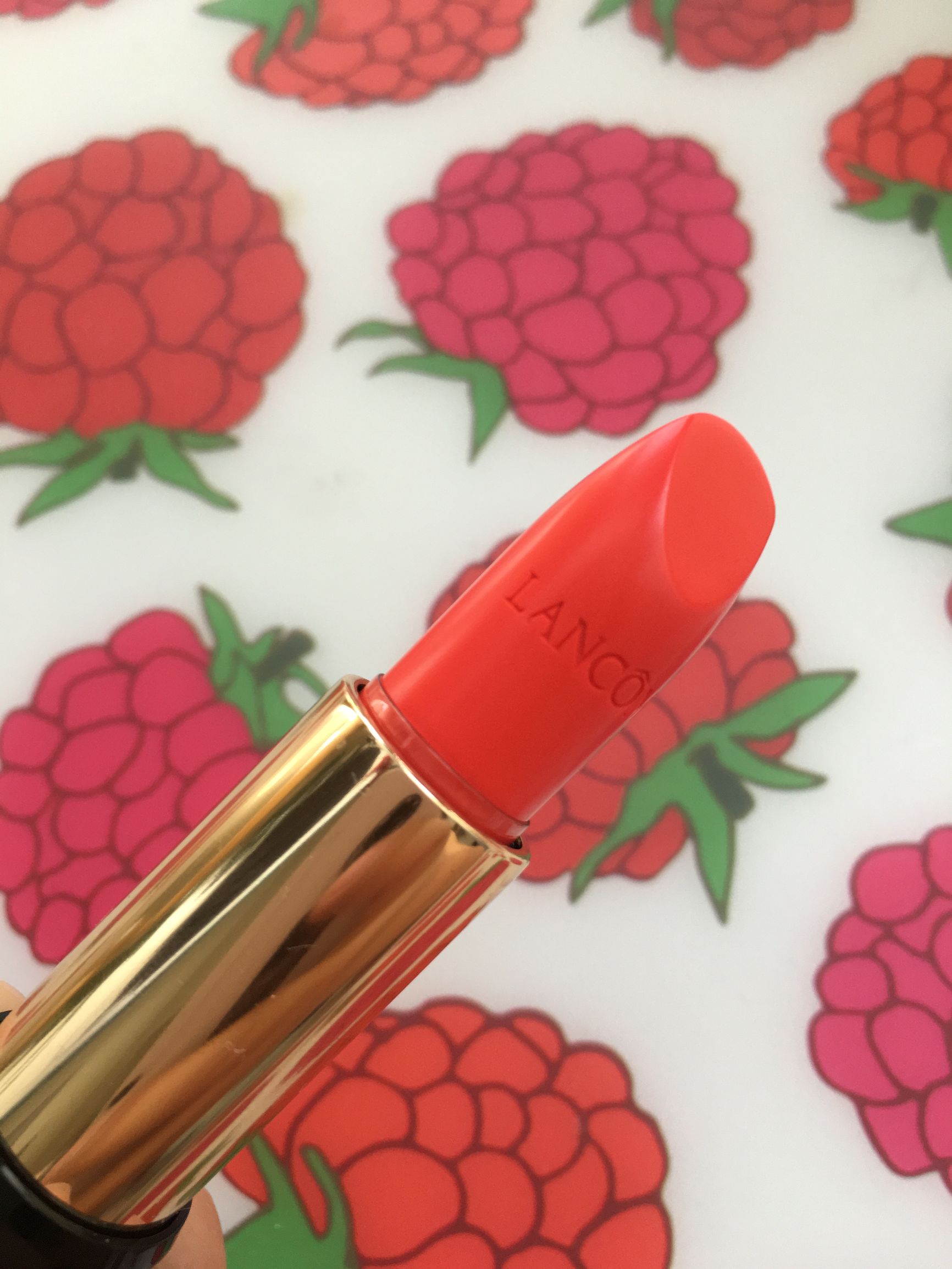 兰蔻菁纯柔润丝亮唇膏105号,兰蔻菁纯105和200