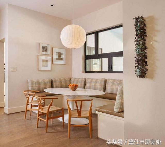 小餐厅适合圆餐桌还是长餐桌,餐厅大餐桌好还是小餐桌好