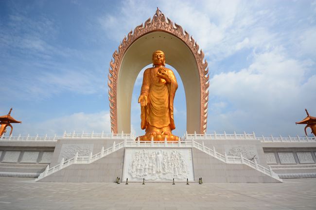 最庄严的佛像竖屏图片,中国最出名的十大佛像