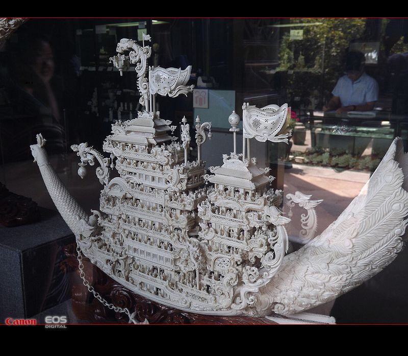 广州牙雕著名作品,极品传神古朴牙雕