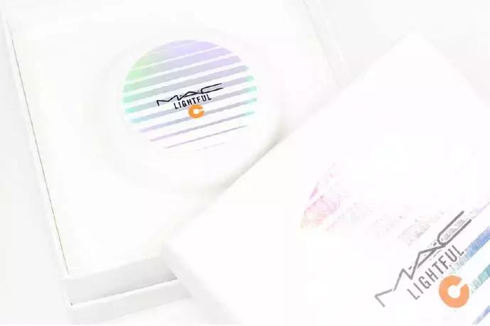 几款轻薄气垫拯救你的烈烈夏日!