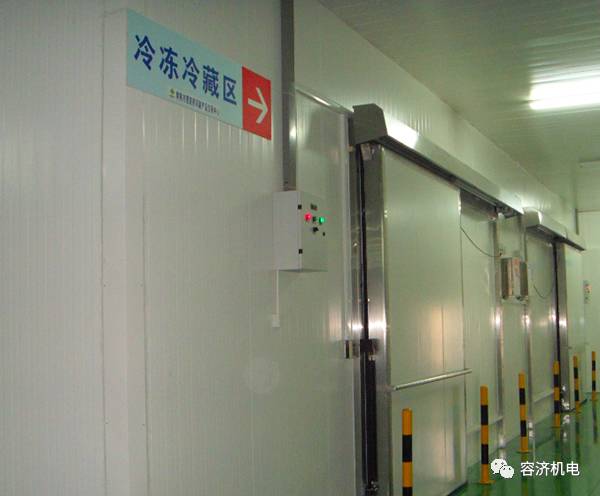 摩托车油箱凹陷怎么恢复视频,摩托油箱撞凹了怎么修复