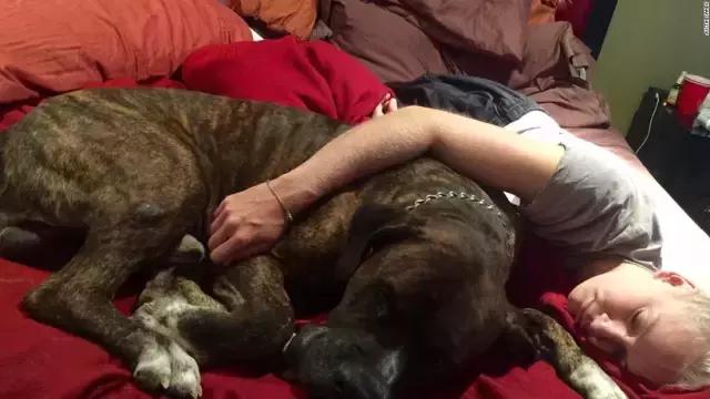 呐，打网球呢，最重要的就是开心~