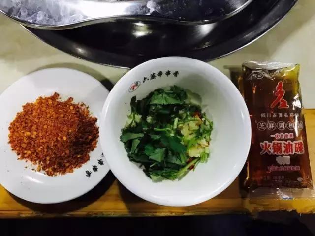 我们从1吃到10000，到底哪家店才最牛X？