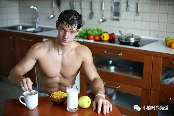 男士护理脸部有哪些东西,男生皮肤怎么控油补水