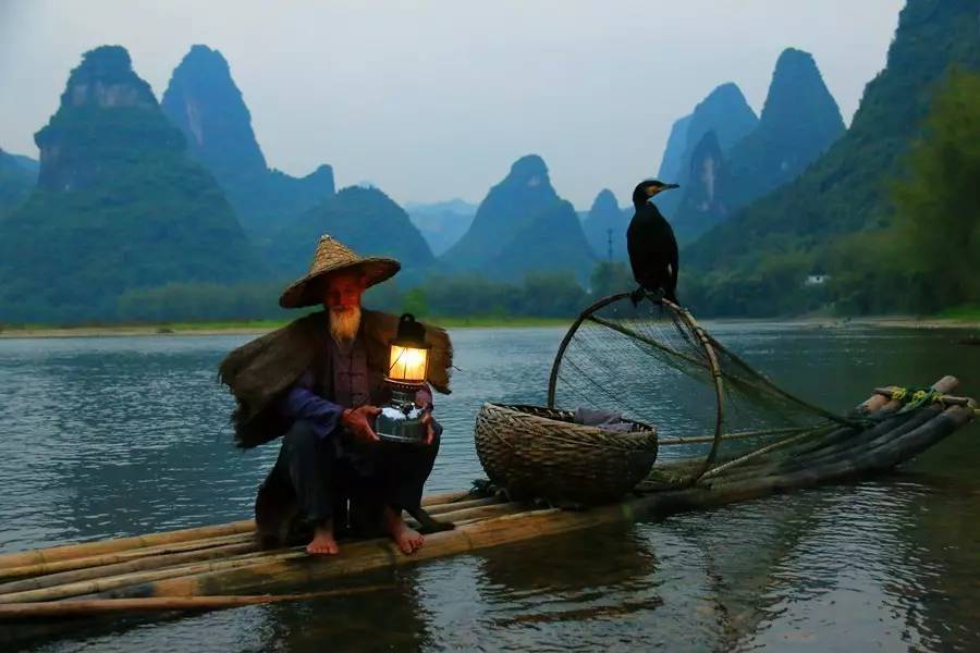 元宝山下,山水云间,悠悠闲云时光,恰好那时我也在