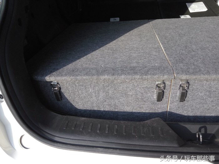 吉利gx7后排座椅放平改床车,吉利全球鹰gx7改装房车