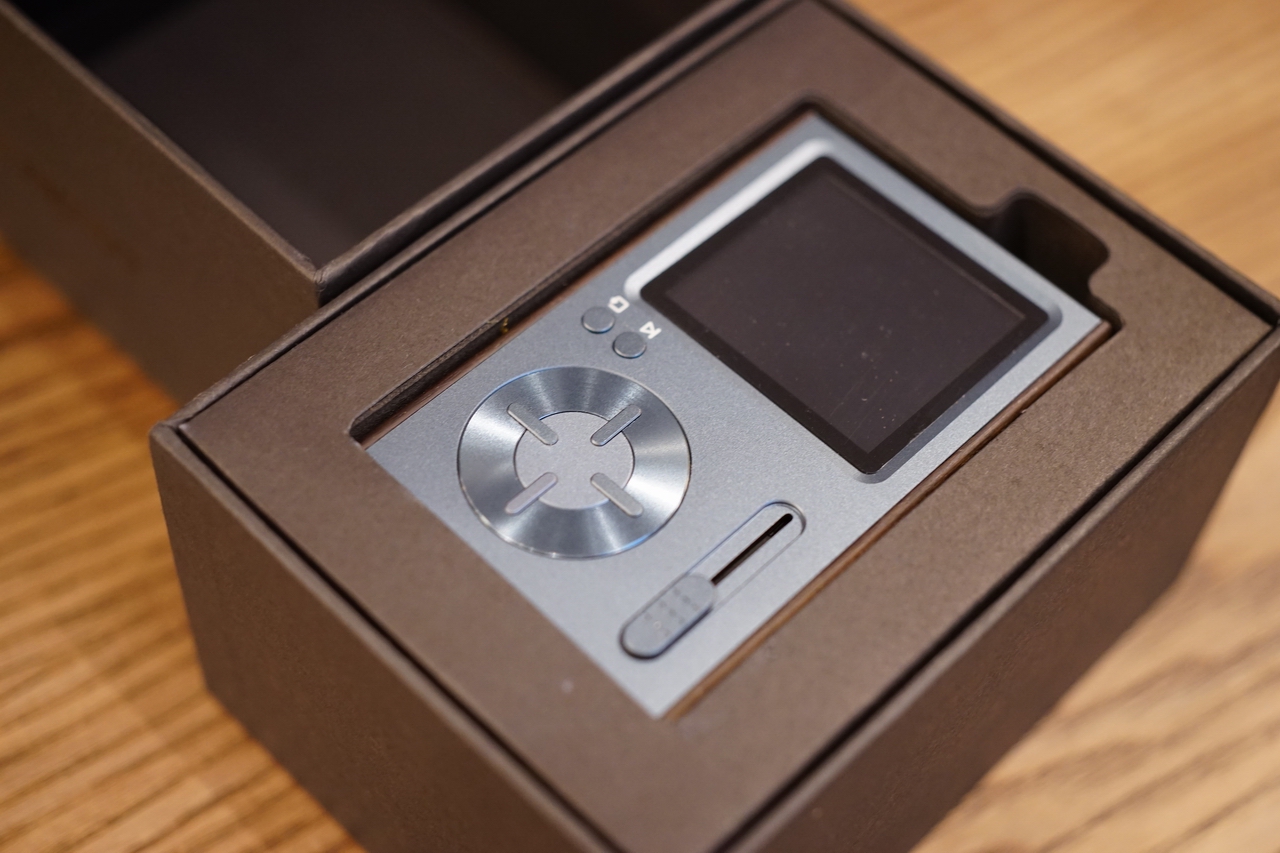 让你如听初恋，cd随身听般老味道的*放播**器.七彩虹c10评测