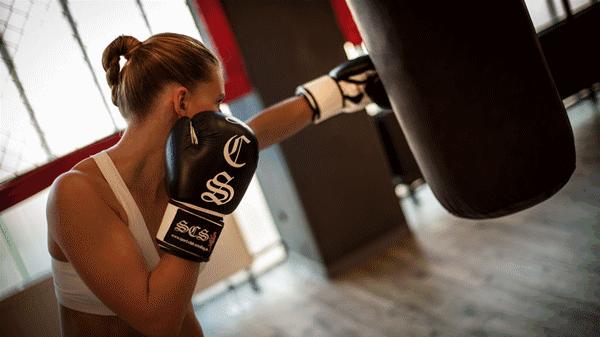 娘man的人还不如这些健身妹纸，这几个动作你有妹纸厉害吗