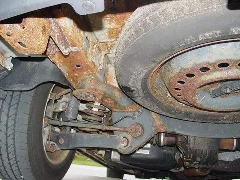 用车｜底盘装甲就是汽车的护肤品？（上）｜Y车评