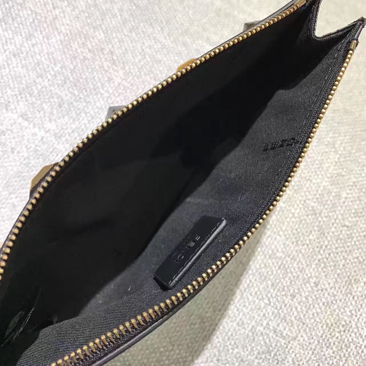 fendi包包大中小,fendi包经典款