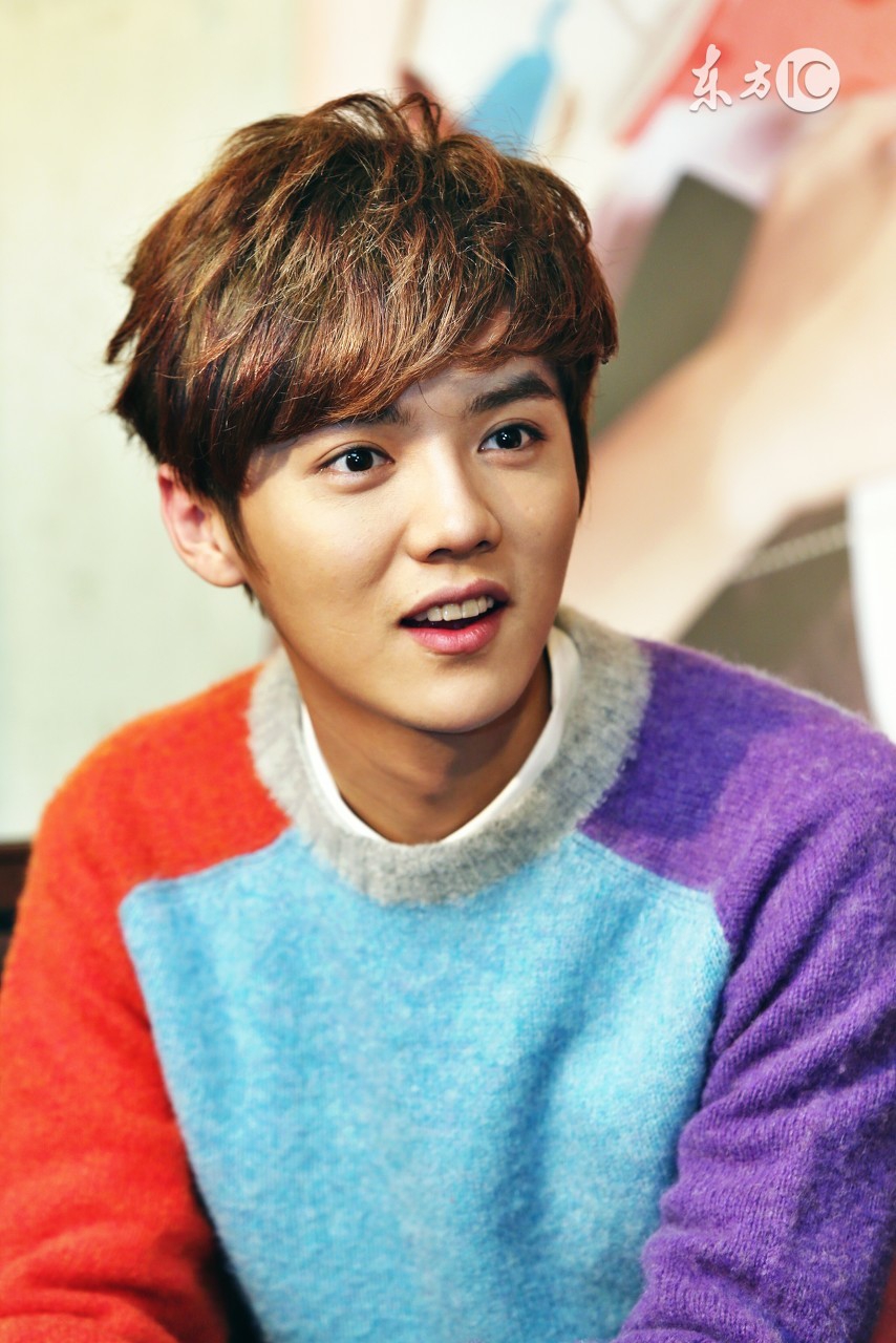 鹿晗踢足球王嘉尔,鹿晗踢足球陈赫