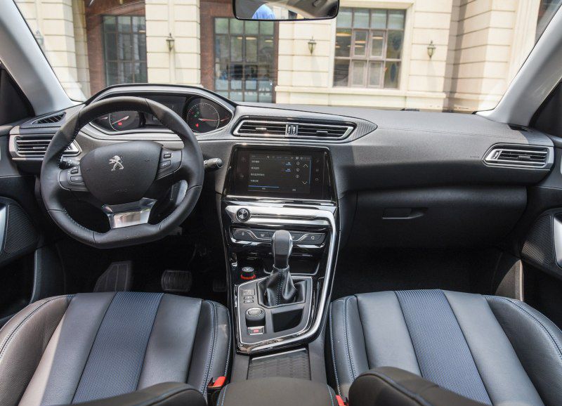 标致308新款跟老款的区别,全新标致308全细节车型解析