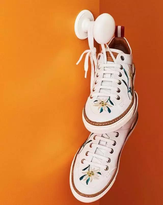 小白鞋老品牌国货,小白鞋有哪些老牌子