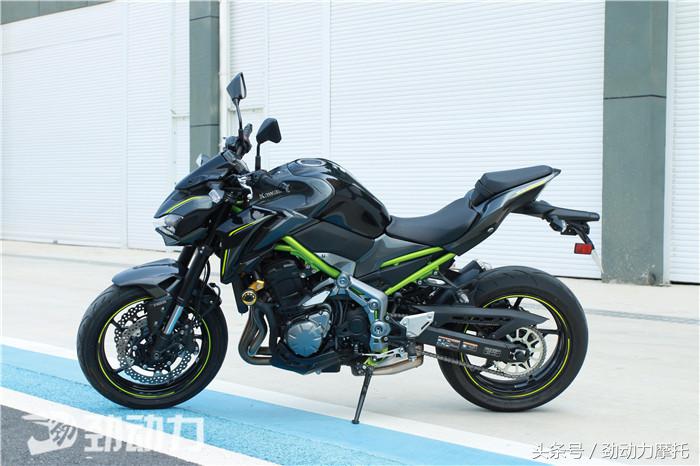 川崎z9002017款感受,川崎z900se和z900re区别