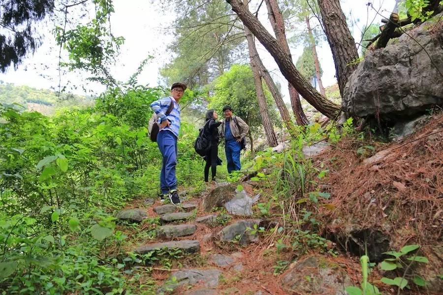 元宝山下,山水云间,悠悠闲云时光,恰好那时我也在