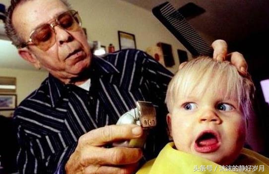 夏天到了应该给宝宝准备一些什么,夏天绝对不能对宝宝做的四件事