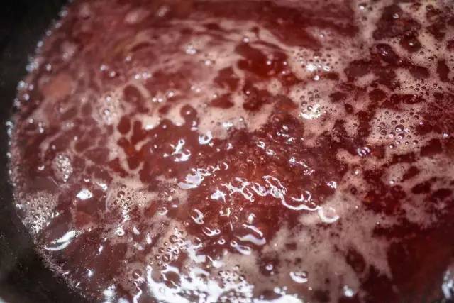 买一套1千元的玩具,500块1套玩具