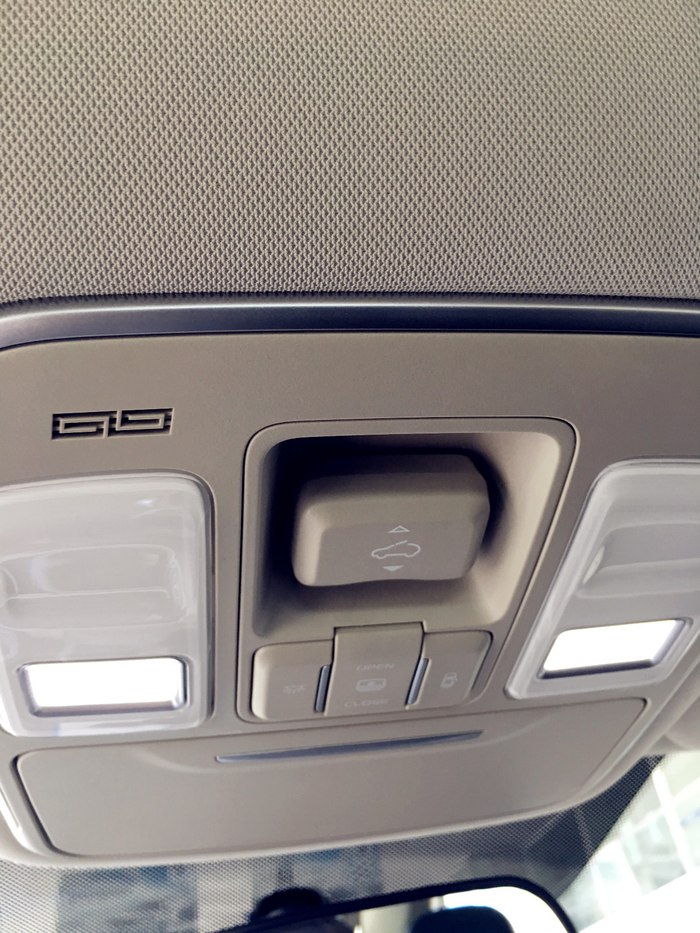 吉利博越2.0手动智尚型,吉利博越17款2.0手动测评