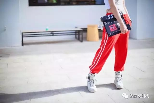 西安美女网红店,2019西安网红街拍