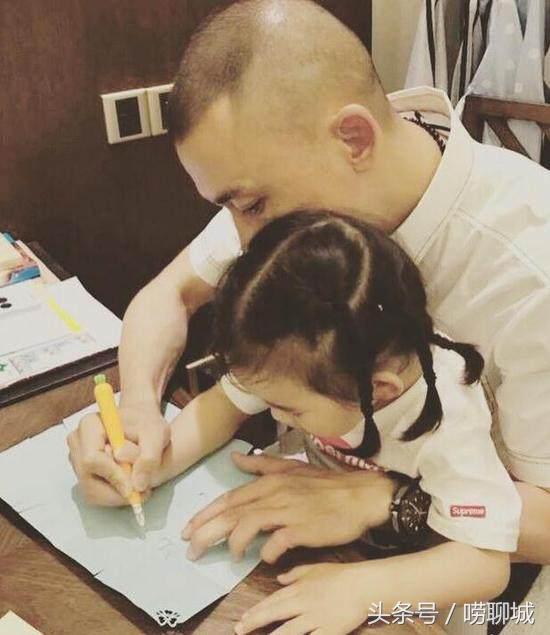 聂远为女儿庆生视频,聂远一家三口同框为女儿庆生