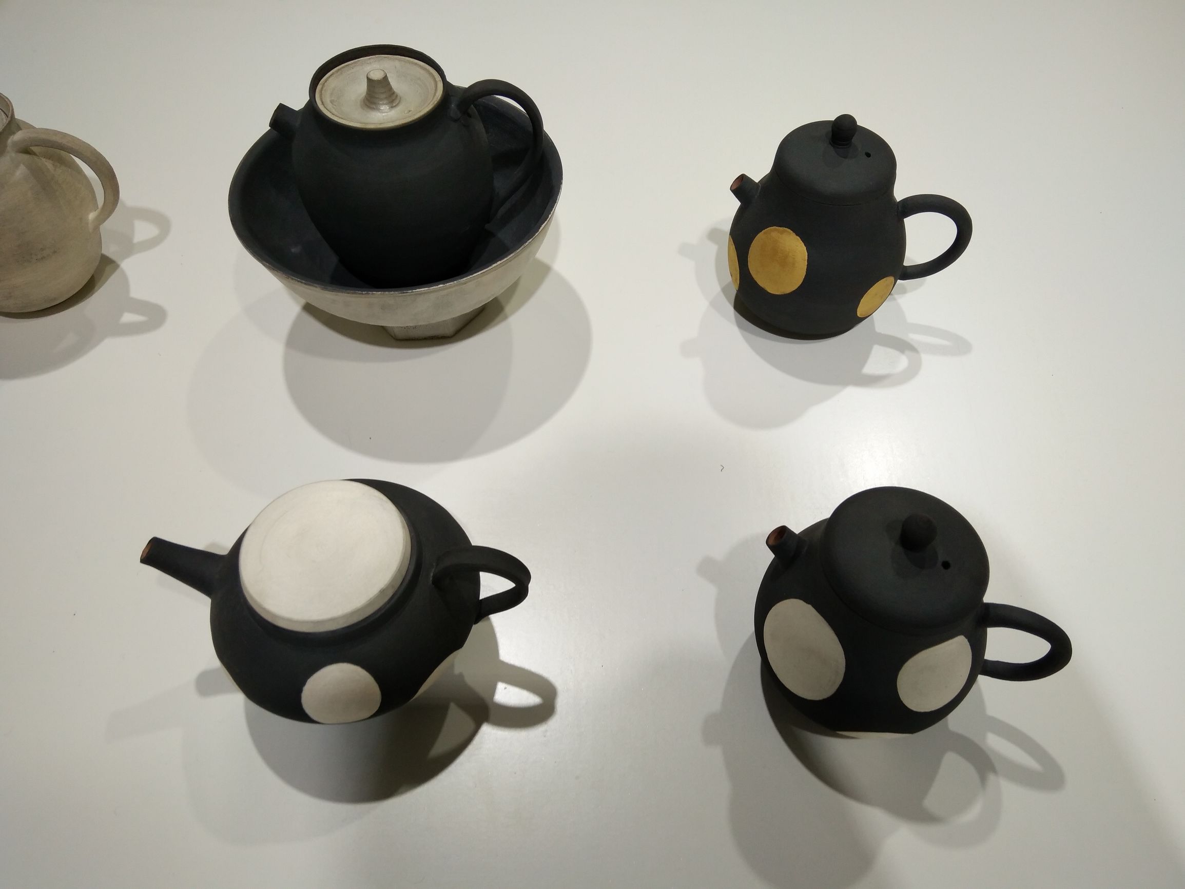 一件精美的瓷器会让你感到安逸,特别精美的瓷器种类