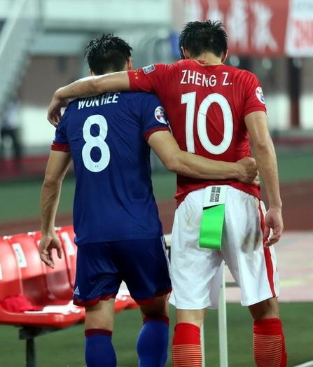 里皮在广州恒大高光时刻,里皮告别广州恒大视频