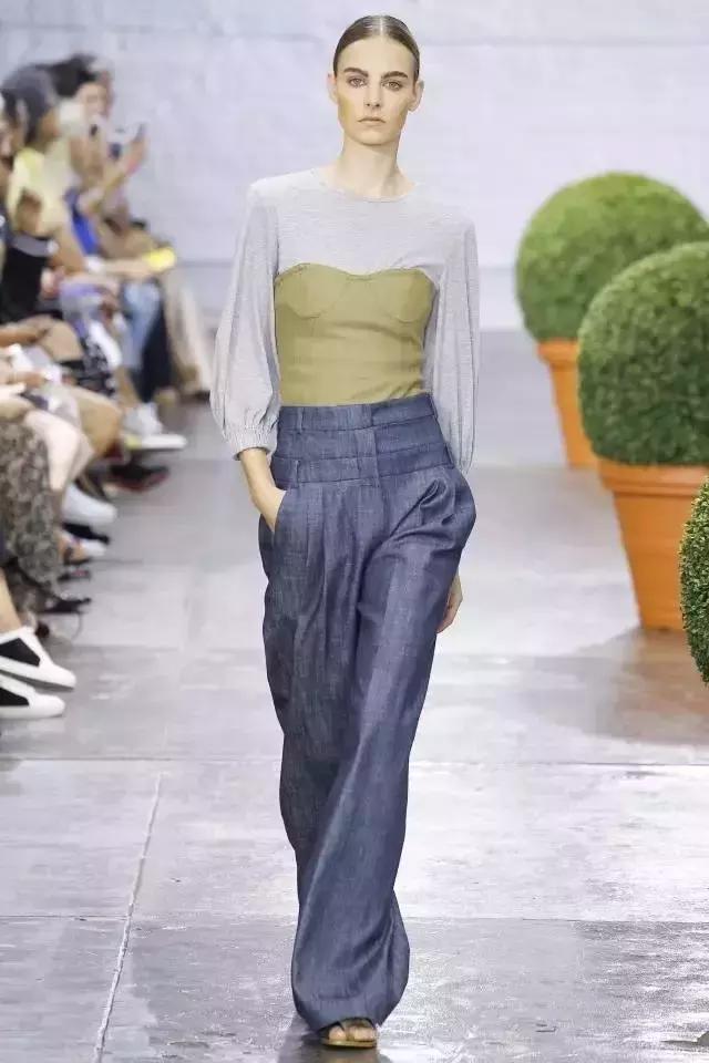 渔网袜潮酷搭配,破洞渔网袜穿搭