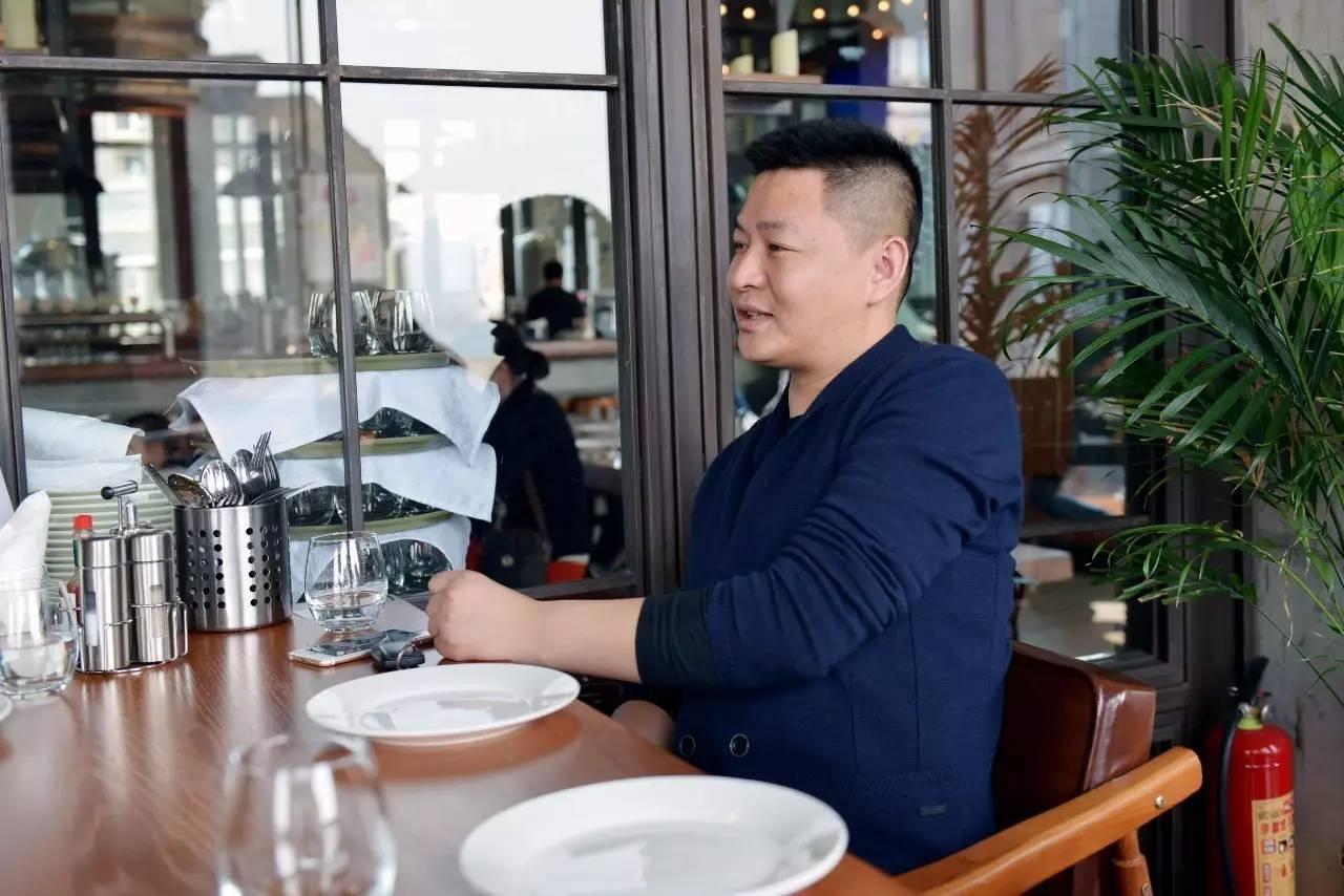 重庆吃火锅喝啥啤酒,去重庆吃火锅一定要喝的啤酒