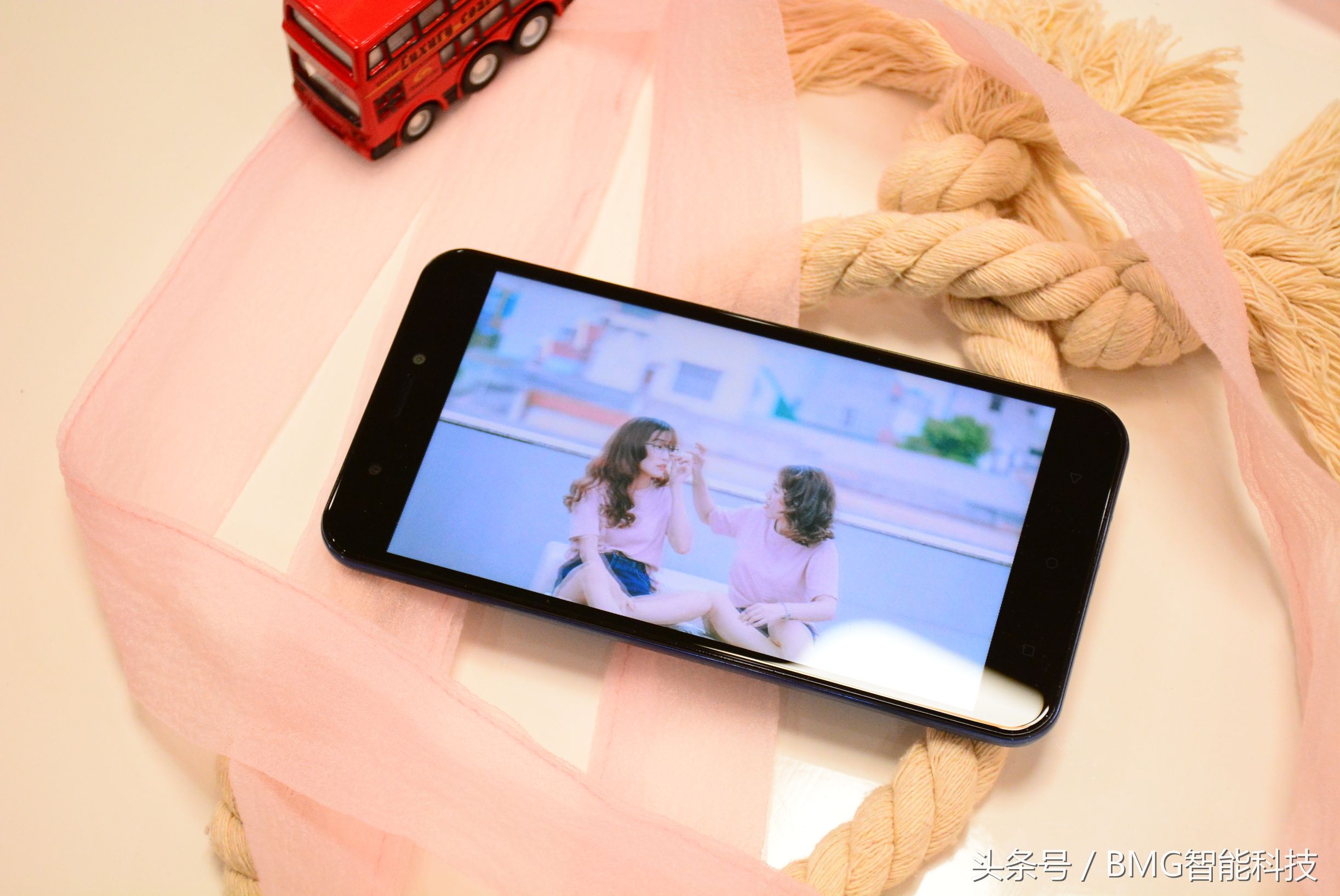 ivviK5裸眼3D手机深度评测:岂止裸眼3D?别的也不赖