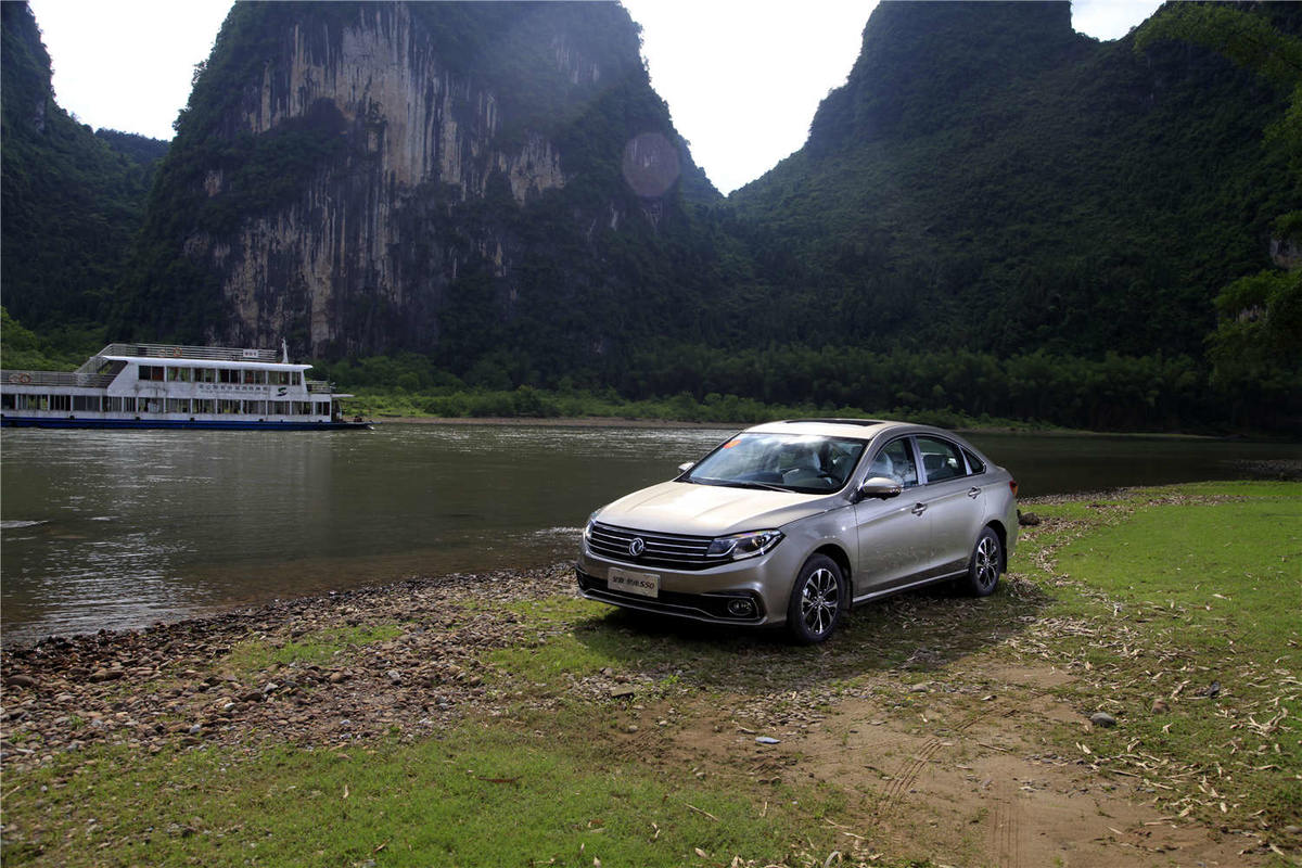 新颜新一代,东风风行景逸s50亮右后abs灯