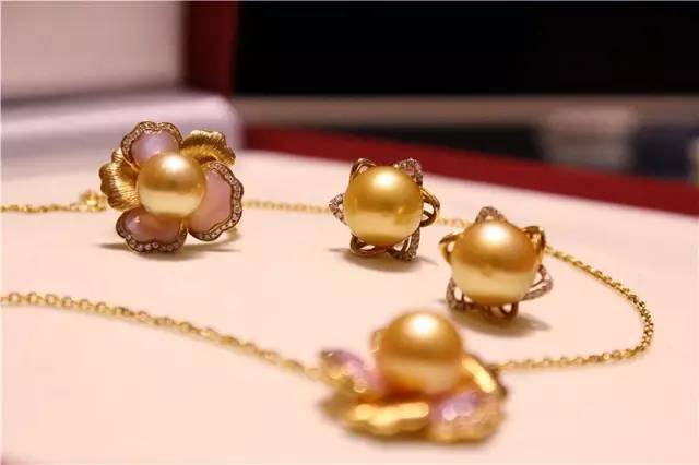 每一次惊喜都是妈妈给的,母亲节该给妈妈点什么