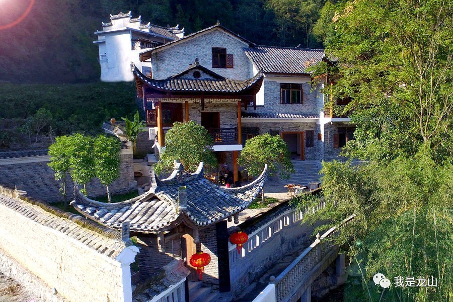 缇よ搐闆嗚仛,缇よ搐浜戦泦鍏辩瓚澶ф垚