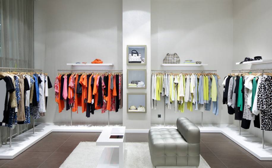 小服装店服装陈列的技巧,服装店铺陈列摆设技巧