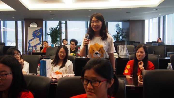 鑻忓畞鎬婚儴澶фゼ,闇囨捈鐩村嚮