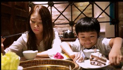 别以为站那么远就射不着你,真是浪费一桶酒