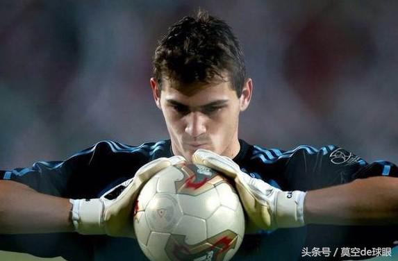 伊克尔卡西利亚斯集锦,卡西利亚斯个人简介