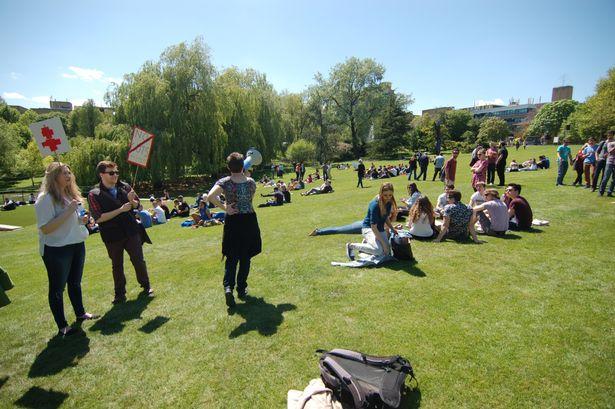 留学生小确幸的日常,留学萨里大学一周生活费