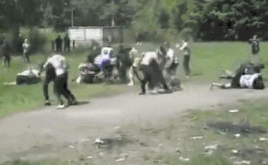 别去俄罗斯世界杯，战斗民族的足球流氓会让你怀疑人生