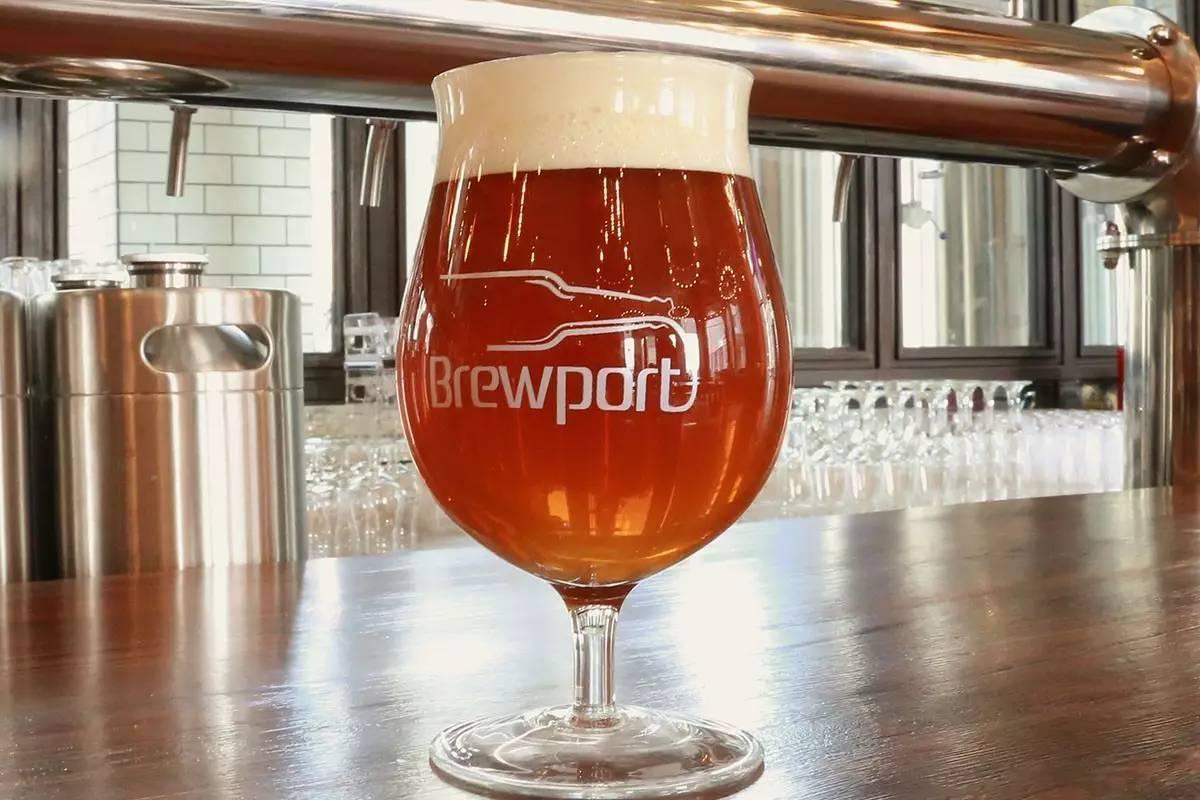 重庆吃火锅喝啥啤酒,去重庆吃火锅一定要喝的啤酒