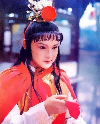 贾宝玉是呆霸王吗,贾宝玉是不是个率性的人