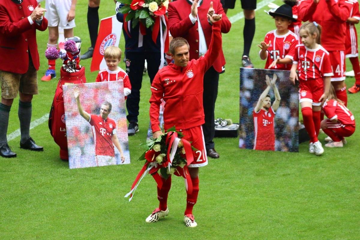 回顾皇马16-17欧冠晋级夺冠之路,五大联赛西甲冠军