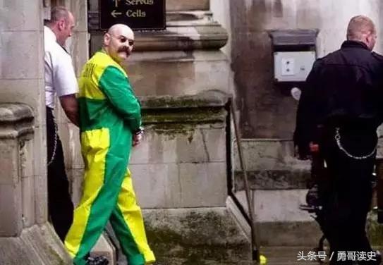 英国最凶残的囚犯布朗森,英国男子坐牢40年蹲过120个监狱