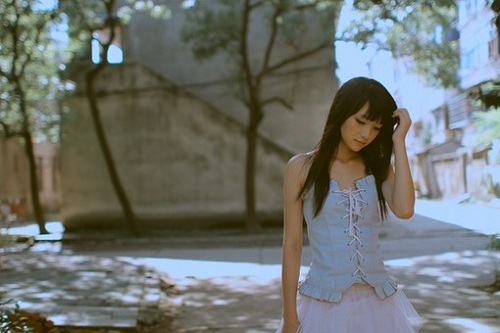 清晰淡雅的美句子,有点忧伤又很美的句子