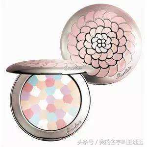 出门可以不带手机不带钱,出门可以带化妆品吗