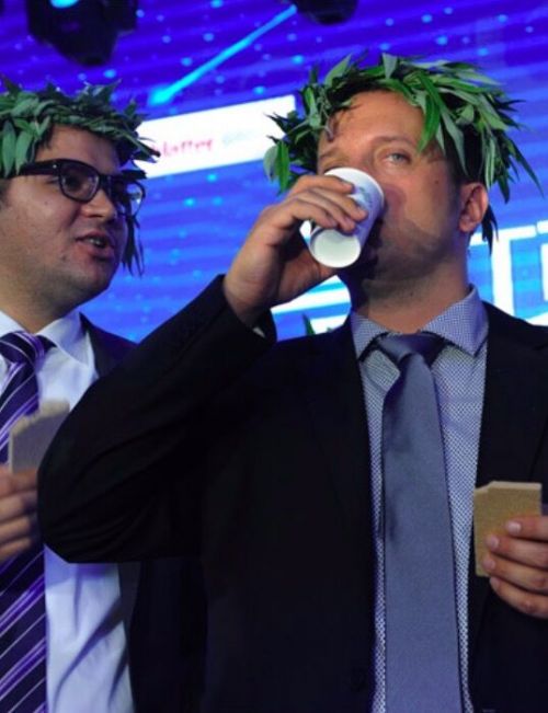 522狂想曲｜这一次，看大自然木门如何“智”敬未来