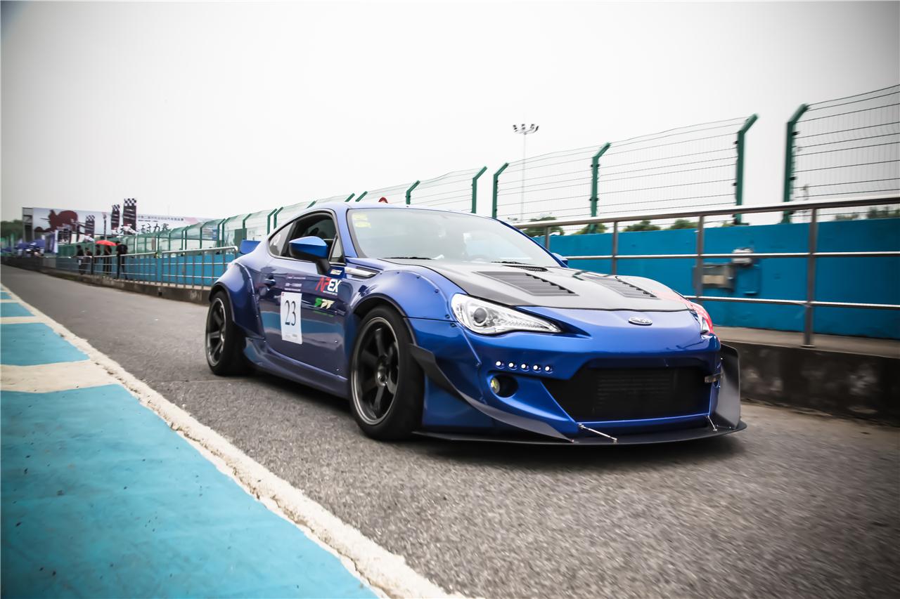 德州车主爆改日产350z,斯巴鲁brz改装成功案例