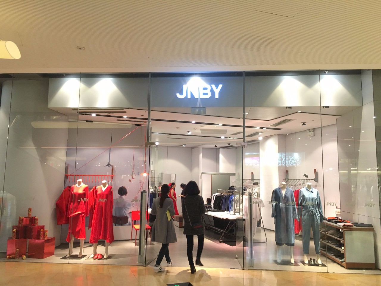 jnby童装现状 (jnby童装分析)